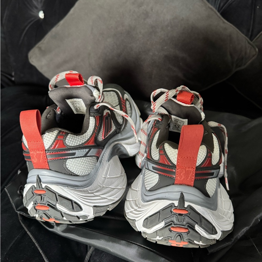 Balenciaga 6xl Sneaker 
 - Gray and Red
